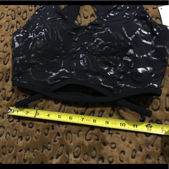 3pc Black Rose Matching Fabletics Bundle - Picture 8 of 11